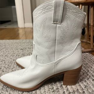 BILLINI Cowboy Boots, Size 10